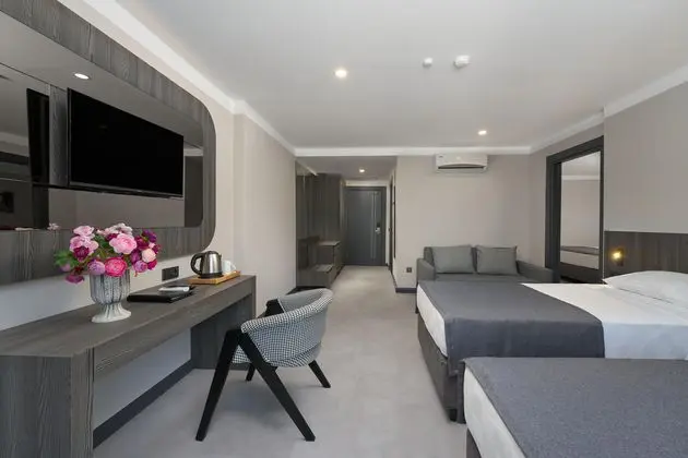 https://images.etstur.com/imgproxy/resize/2560x1440/files/images/hotelImages/etsrooms/406/Kaila_Krizantem_Hotel_20250603104910_1.jpg