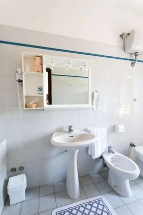 Classic Tek Büyük veya İki Ayrı Yataklı Oda