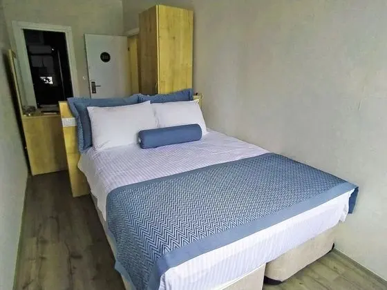 Tek Büyük veya İki Ayrı Yataklı Oda