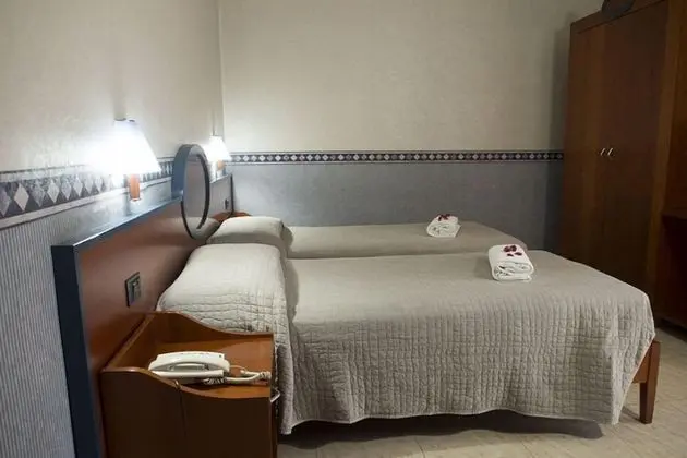 Tek Büyük veya İki Ayrı Yataklı Oda