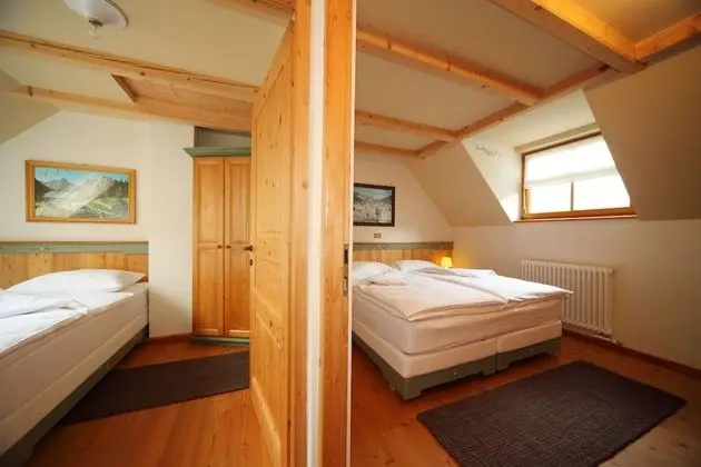 Dağ Evi, Birden Çok Yatak, Bahçe Manzaralı