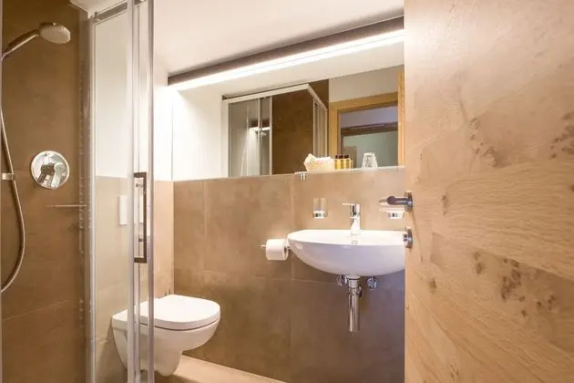 Comfort Tek Büyük Yataklı Oda, Dağ Manzaralı