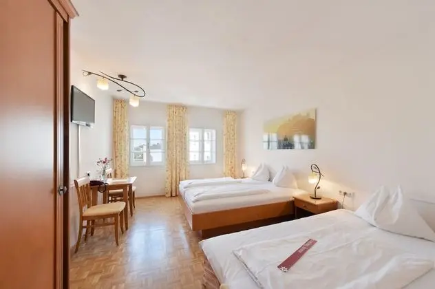 Standard Üç Kişilik Oda, Şehir Manzaralı