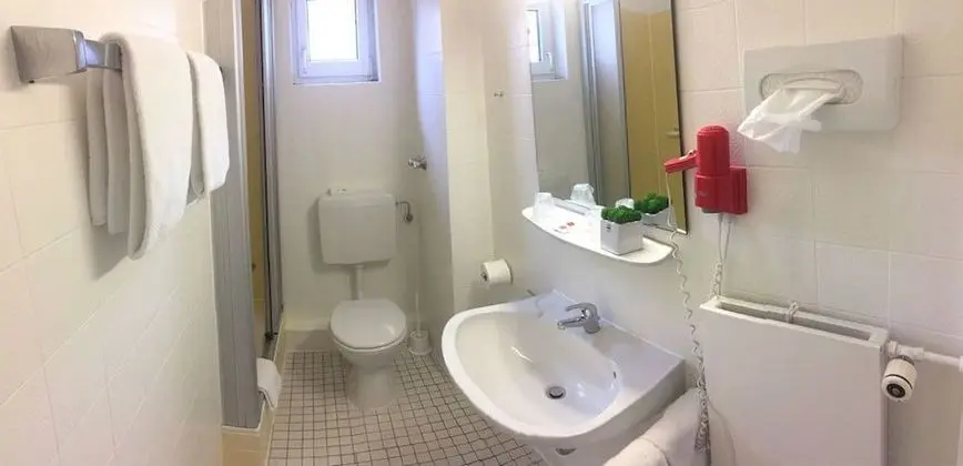 Tek Büyük Yataklı Oda, Balkon