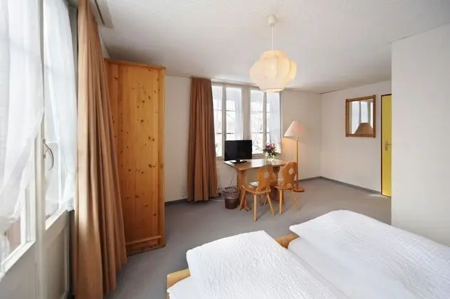 Tek Büyük Yataklı Oda, Balkon