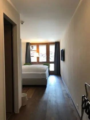 Tek Büyük Yataklı Oda, Dağ Manzaralı