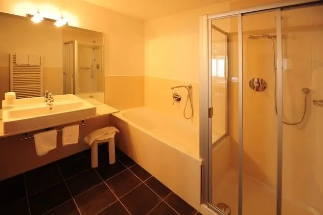 Superior Tek Büyük Yataklı Oda (Street View)