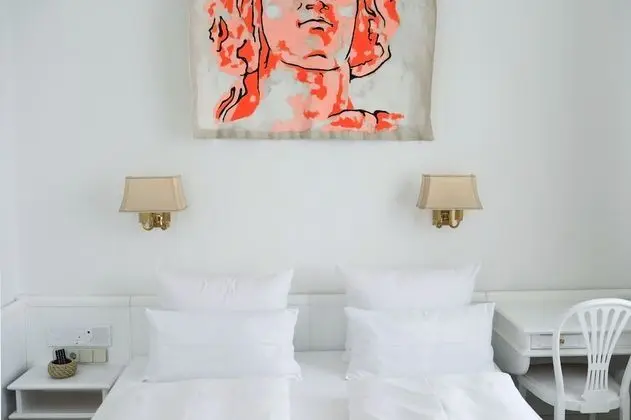 Comfort Tek Büyük Yataklı Oda (Charming Comfort Double)