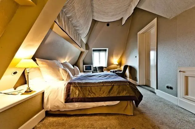 Tek Büyük Yataklı Oda