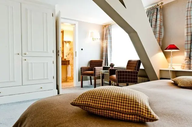 Tek Büyük Yataklı Oda