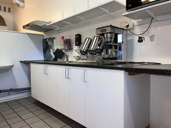 Dört Kişilik Oda, Ortak Banyo