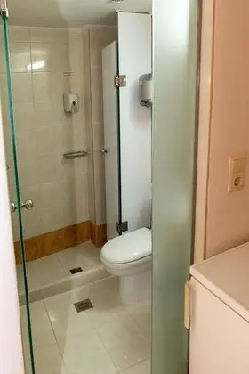 Üç Kişilik Oda