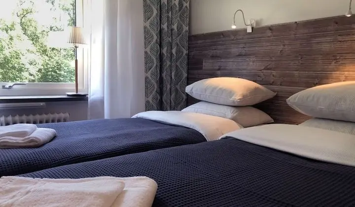 Junior Tek Büyük Yataklı Oda