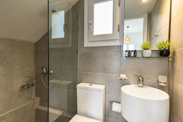 Standard Üç Kişilik Oda, Deniz Manzaralı
