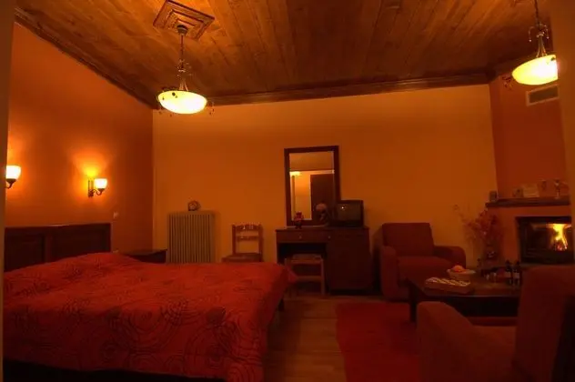 Deluxe Tek Büyük Yataklı Oda, Şömine