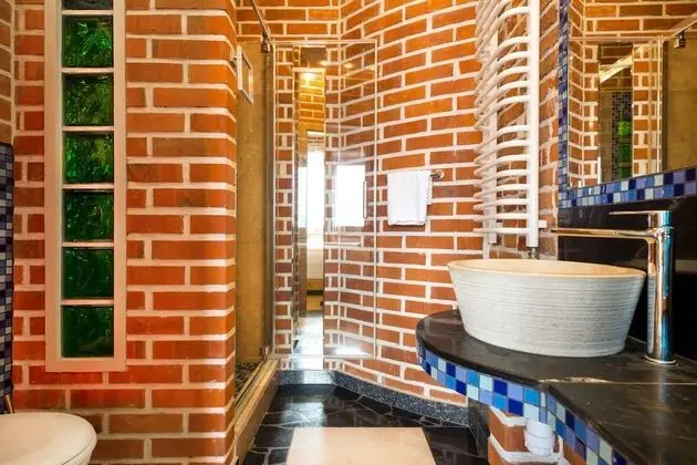 Gallery Tek Büyük Yataklı Oda