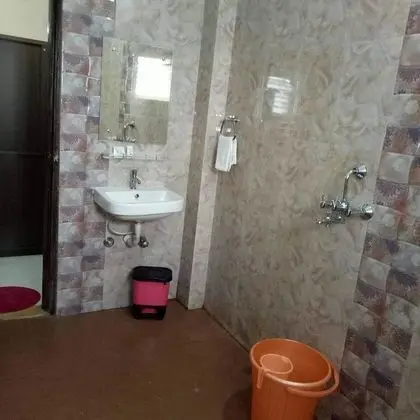 Deluxe Oda, Ortak Banyo
