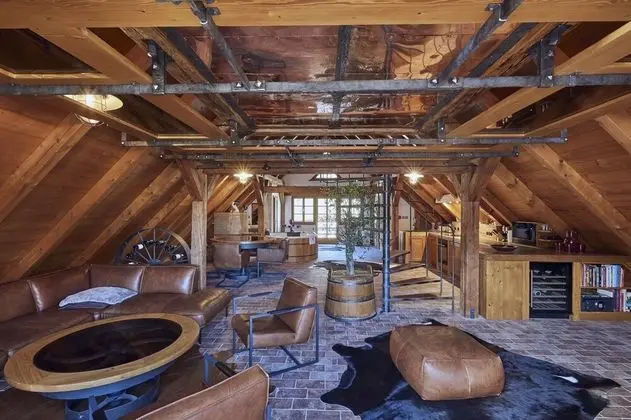 Apartment 4 with Castle View