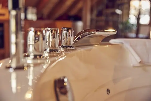 Apartment 4 with Castle View