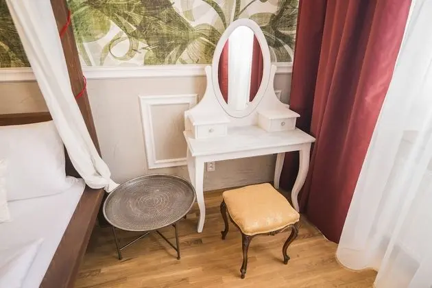 Deluxe Dört Kişilik Oda (Royal)