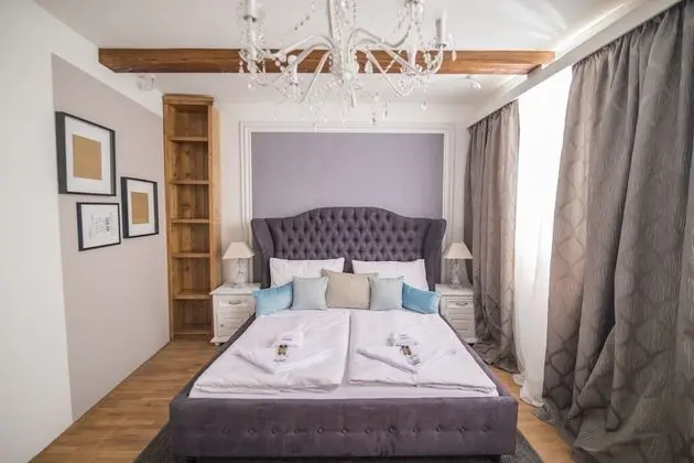 Deluxe Tek Büyük Yataklı Oda