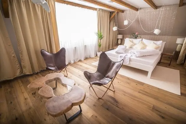 Deluxe Tek Büyük Yataklı Oda