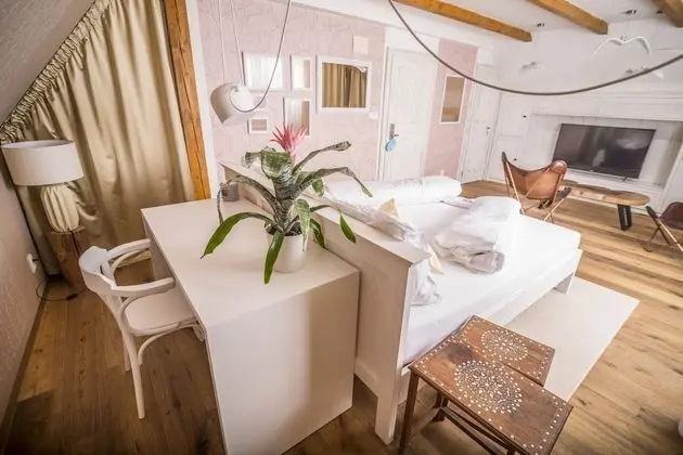 Deluxe Tek Büyük Yataklı Oda