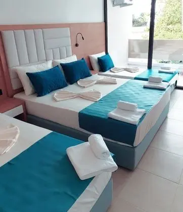 Üç Kişilik Oda, Balkon