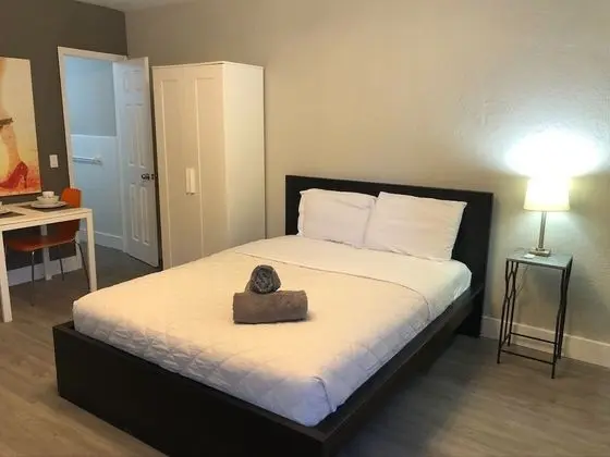 Chic Aesthetic Studio with One Queen Bed