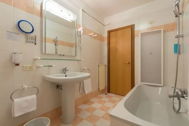 Üç Kişilik Oda, Engellilere Uygun