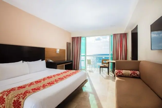 Romantic Oda, 1 En Büyük (King) Boy Yatak, Balkon, Okyanusa Sıfır