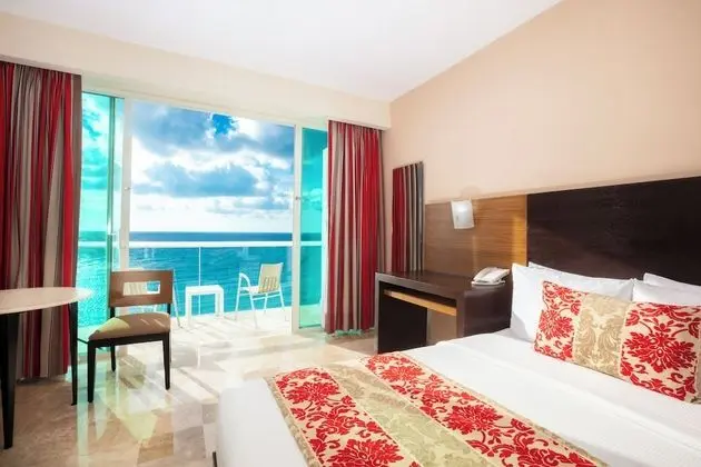 Romantic Oda, 1 En Büyük (King) Boy Yatak, Balkon, Okyanusa Sıfır