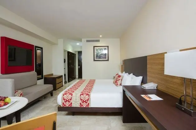 Romantic Oda, 1 En Büyük (King) Boy Yatak, Balkon, Okyanusa Sıfır