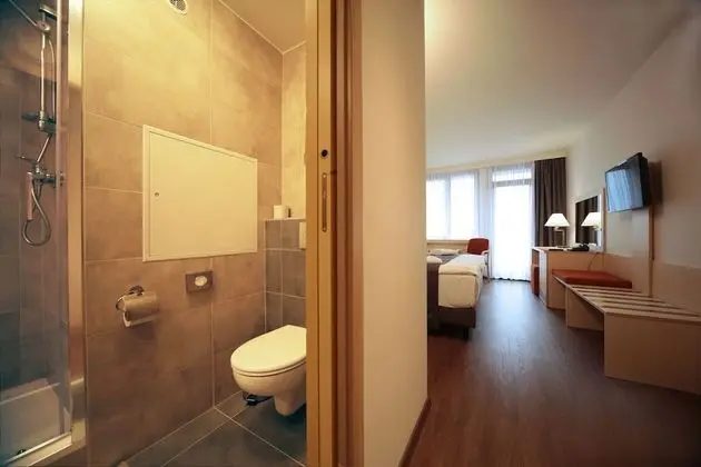 Standard Tek Büyük veya İki Ayrı Yataklı Oda, Balkon, Şehir Manzaralı