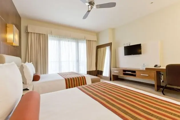 Standard Room, 2 Double Beds (Free Beach Club Access)