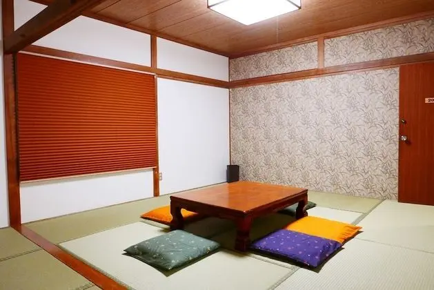 Economy Oda (Budget Japanese Style, 2 to 4 Guests)