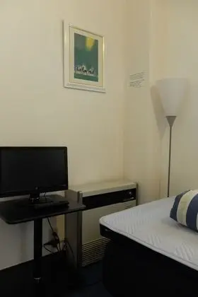 Üç Kişilik Oda, 3 Tek Kişilik Yatak