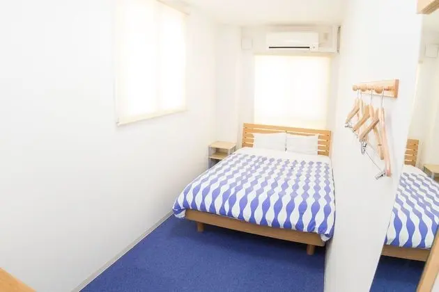 Tek Büyük Yataklı Oda (Shared Bathroom)