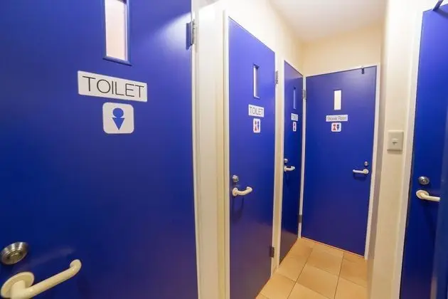 Tek Büyük Yataklı Oda (Shared Bathroom)