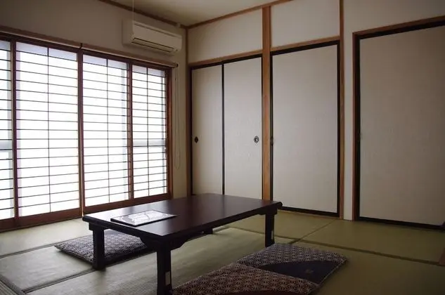 Geleneksel (Japanese Private)