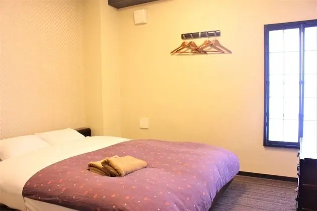 Tek Büyük Yataklı Oda, Banyolu/Duşlu
