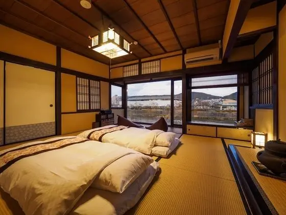 Deluxe Villa, Sigara İçilmez, Nehir Manzaralı (Kamogawa-an)