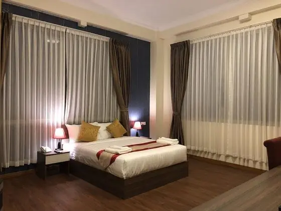 Deluxe Tek Büyük veya İki Ayrı Yataklı Oda