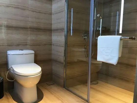 Deluxe Twin B