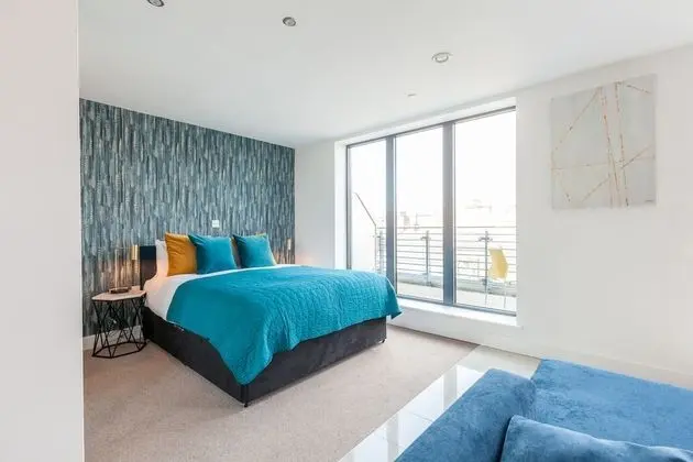 Penthouse Studio
