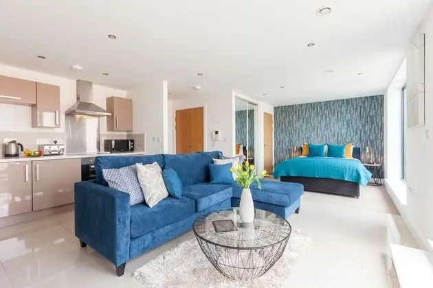 Penthouse Studio