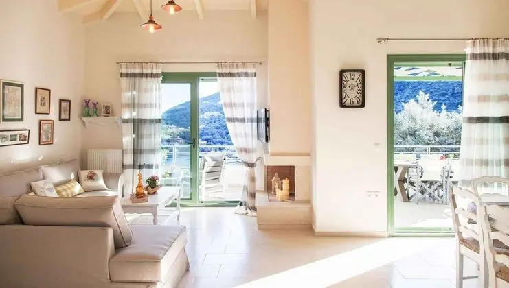 Villa (Daphne)