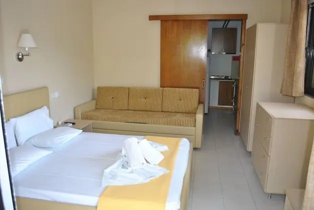 Basic Tek Büyük Yataklı Oda, 1 Yatak Odası, Mutfak, Kısmi Deniz Manzaralı