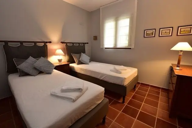 Villa, 3 Yatak Odası, Deniz Manzaralı, Denize Sıfır