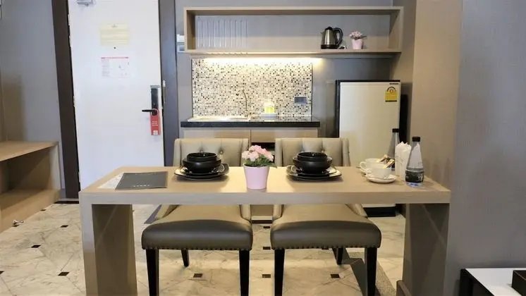 Studio Deluxe